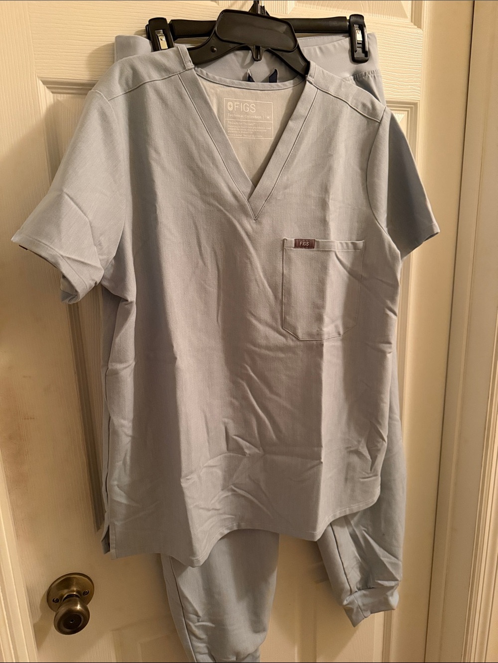 FIGS Women’s Ceil Blue/Light Blue V-Neck Scrub Top